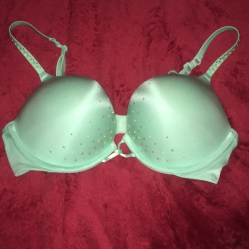 VICTORIAS SECRET MINT GREEN ADDS 2 CUPS BRA 34B